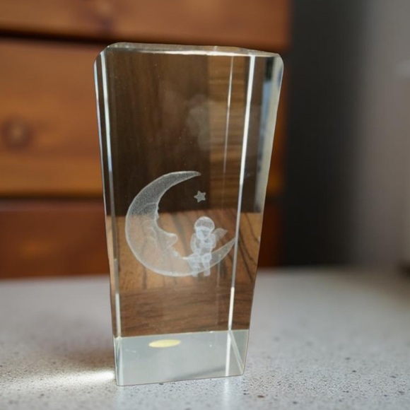 Crystal Angel on the Moon and Star Figurine Cube New - Picture 6 of 13